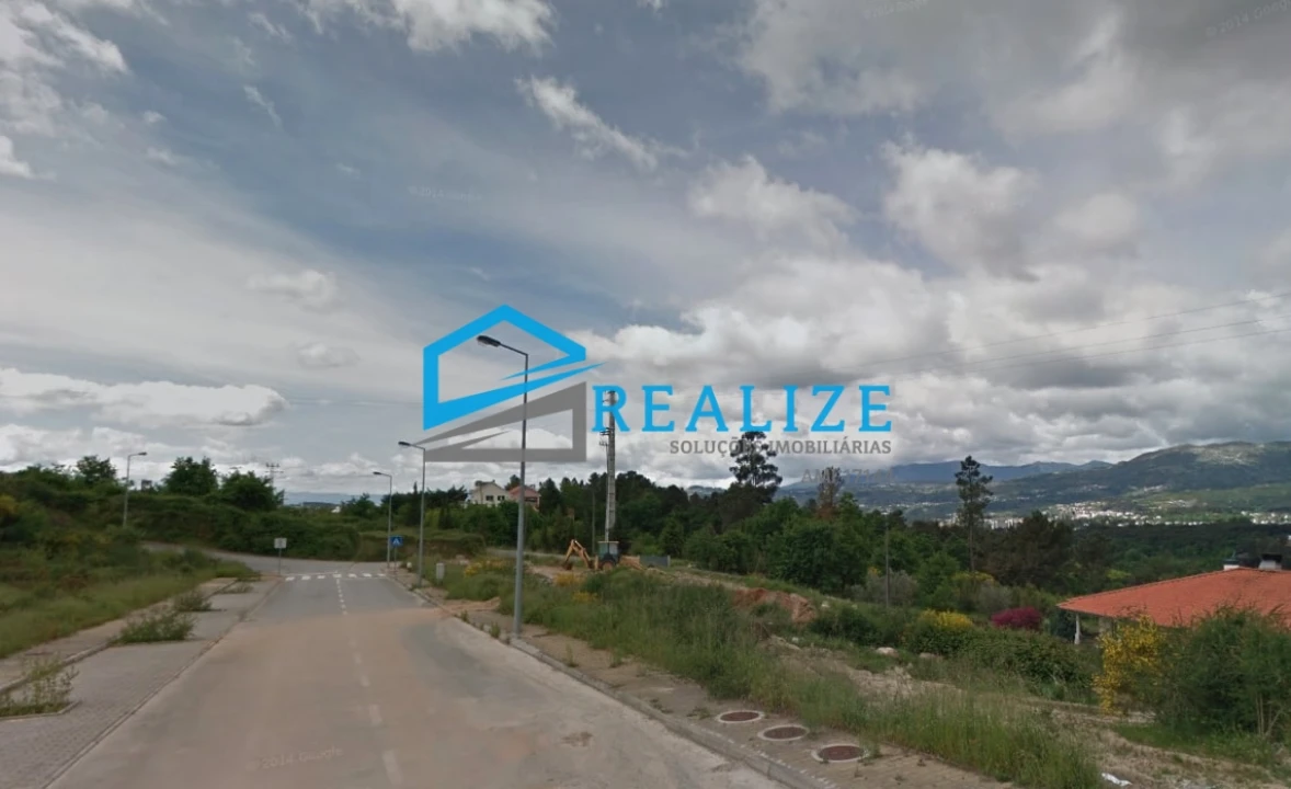 Terreno para Venda em Borbela e Lamas de Olo Foto 7