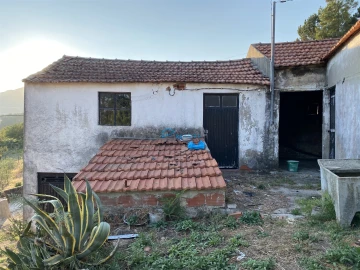 Moradia T0 para Venda em Vila Marim