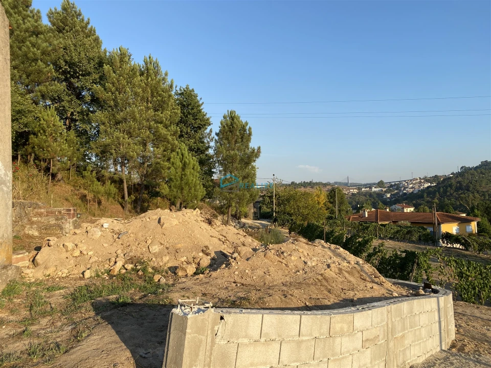 Moradia T0 para Venda em Vila Marim Foto 16