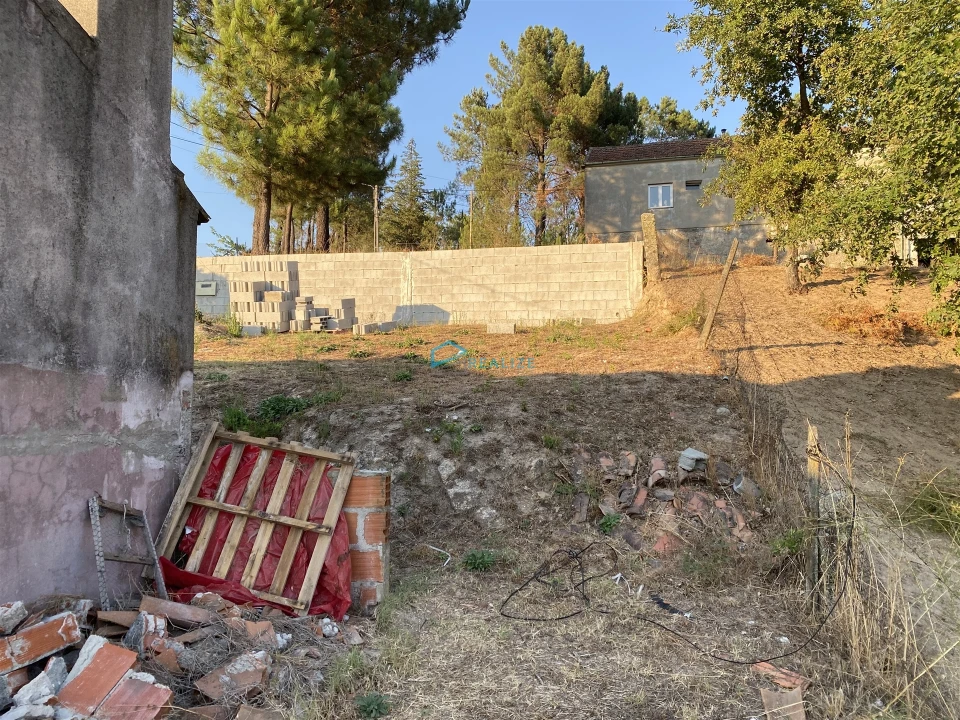 Moradia T0 para Venda em Vila Marim Foto 11