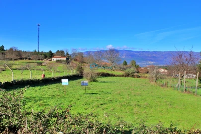 Terreno para Venda em Mouçós e Lamares