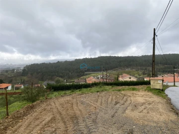 Terreno para Venda em Mouçós e Lamares