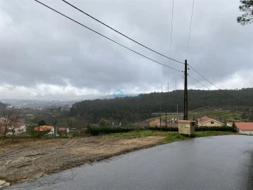 Terreno para Venda em Mouçós e Lamares