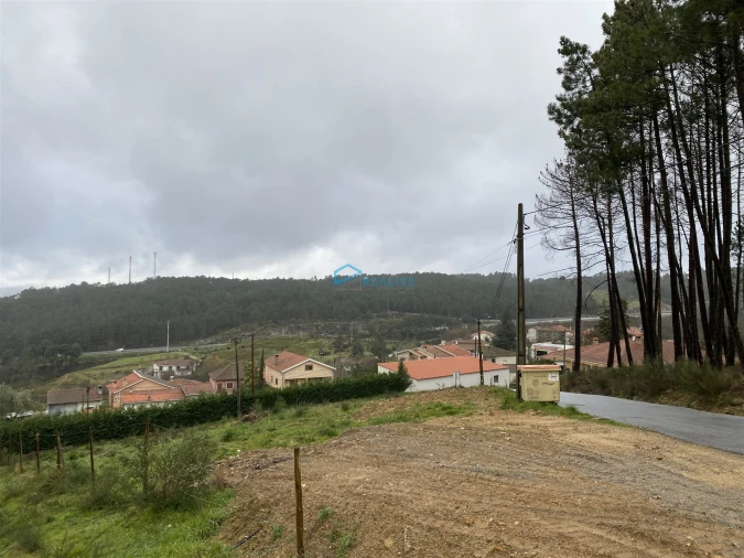 Terreno para Venda em Mouçós e Lamares Foto 2