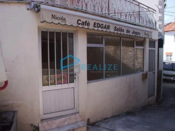 Moradia T2 para Venda em Nogueira e Ermida