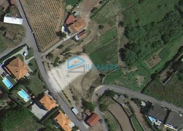 Terreno para Venda em Folhadela