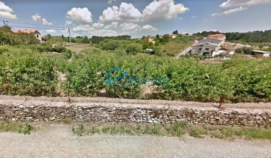 Terreno para Venda em Folhadela