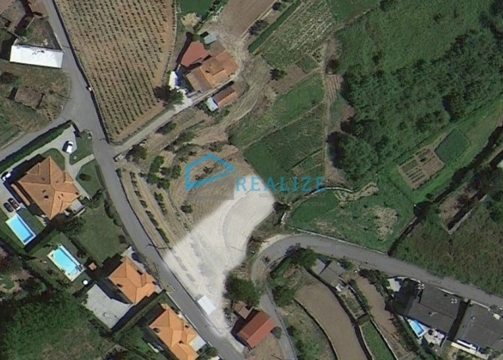 Terreno para Venda em Folhadela Foto 3