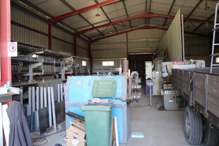 Armazém para Venda em Vila Marim Foto 9