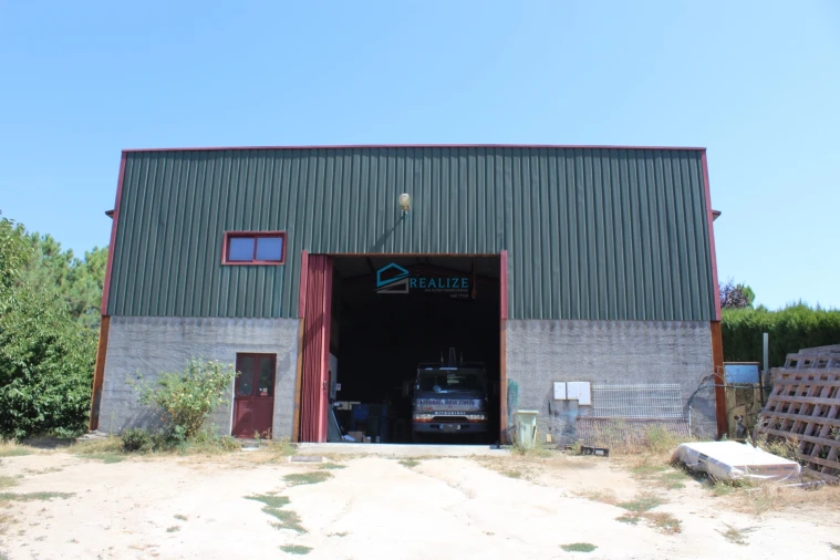 Armazém para Venda em Vila Marim Foto 1