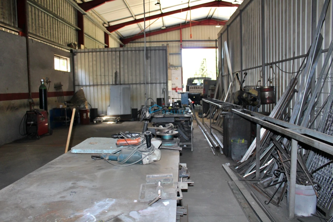 Armazém para Venda em Vila Marim Foto 6