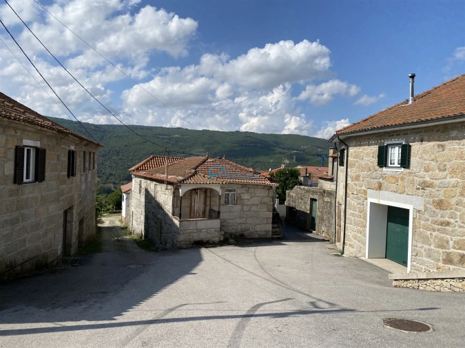 Moradia T5 para Venda em Vila Pouca de Aguiar Foto 5