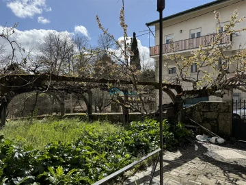 Moradia T4 para Venda em Nossa Senhora da Conceição, São Pedro e São Dinis