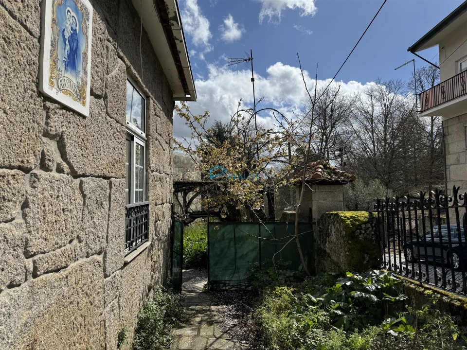 Moradia T4 para Venda em Nossa Senhora da Conceição, São Pedro e São Dinis Foto 5