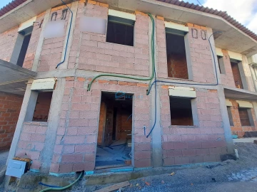 Moradia T3 para Venda em Alijo