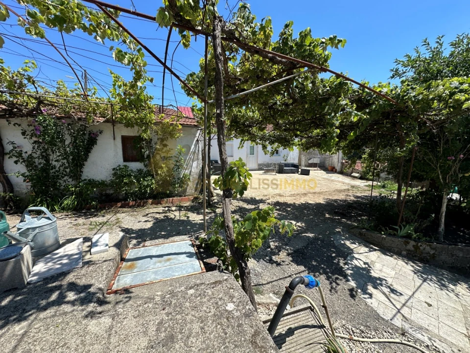 Moradia T2 para Venda em Carregueiros Foto 31