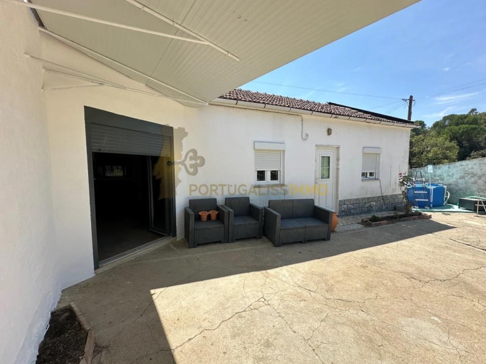 Moradia T2 para Venda em Carregueiros Foto 3