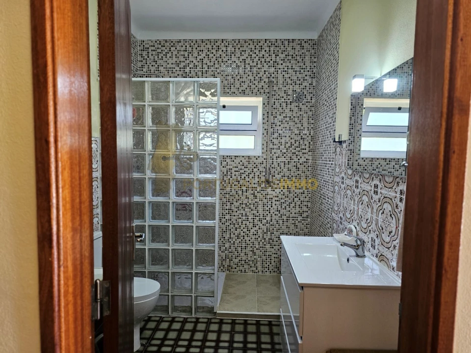 Moradia T4 para Venda em Santiago da Guarda Foto 15