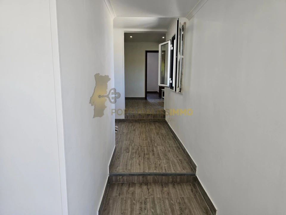 Moradia T3 para Venda em Carregueiros Foto 6