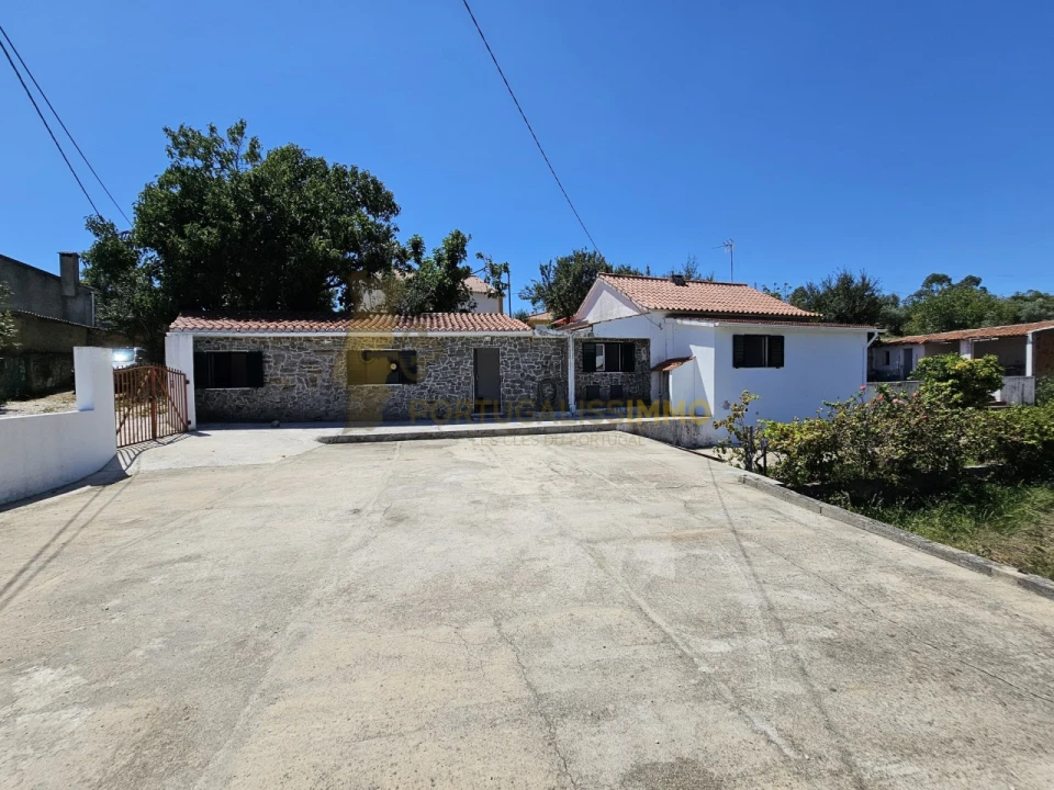 Moradia T3 para Venda em Carregueiros Foto 28