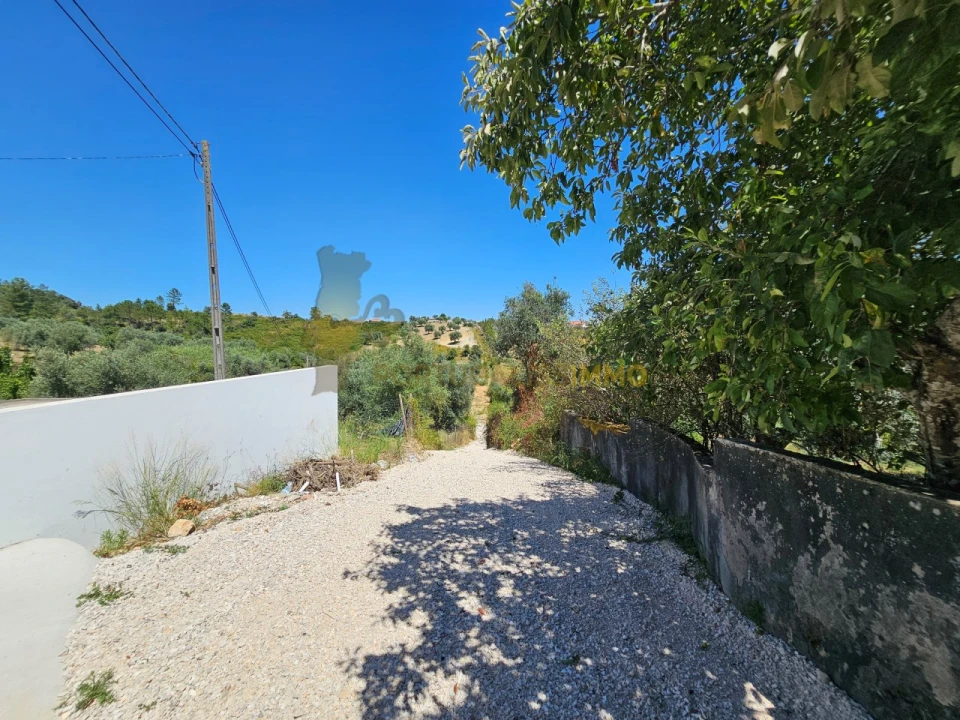 Moradia T3 para Venda em Carregueiros Foto 35