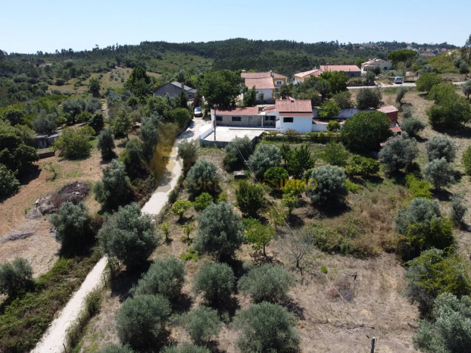 Moradia T3 para Venda em Carregueiros Foto 41