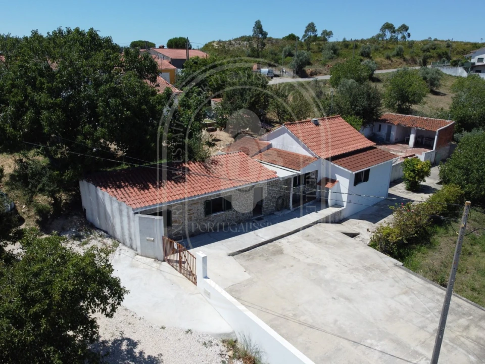 Moradia T3 para Venda em Carregueiros Foto 42