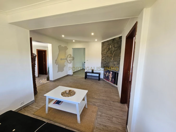 Moradia T3 para Venda em Carregueiros Foto 9