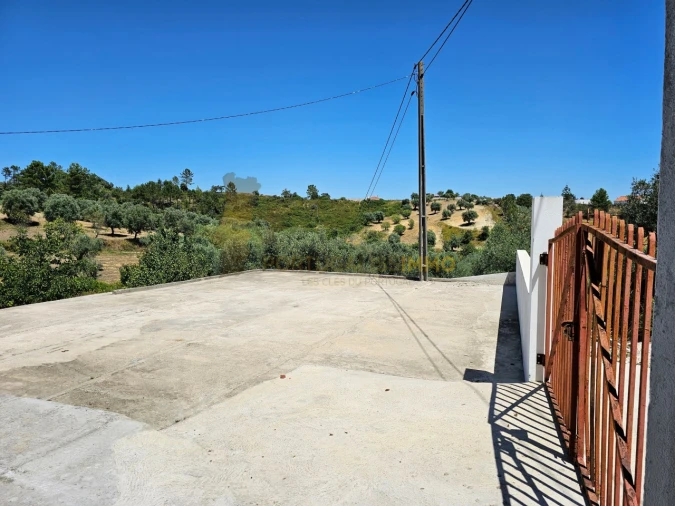 Moradia T3 para Venda em Carregueiros Foto 26