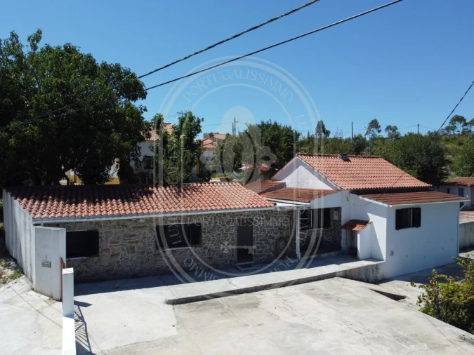 Moradia T3 para Venda em Carregueiros Foto 1