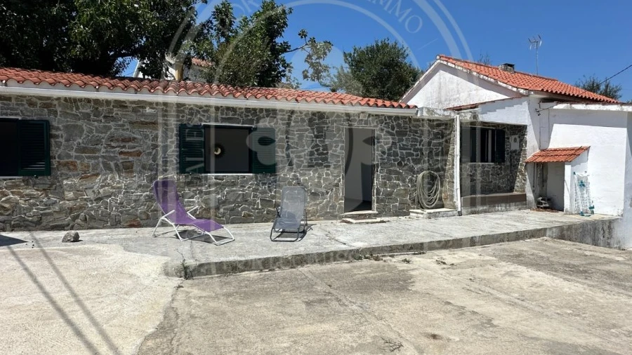 Moradia T3 para Venda em Carregueiros