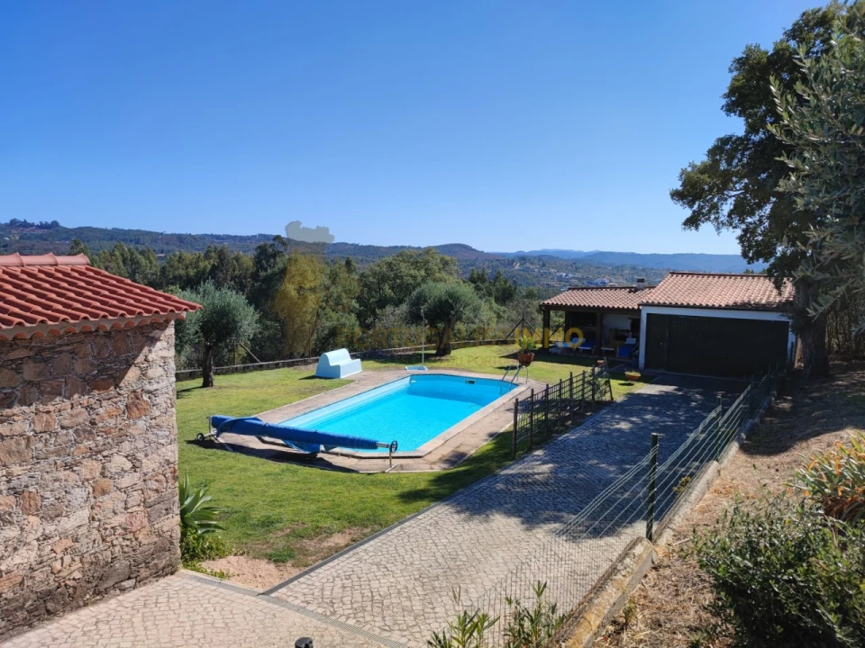 Quinta T2 para Venda em Serra e Junceira Foto 2