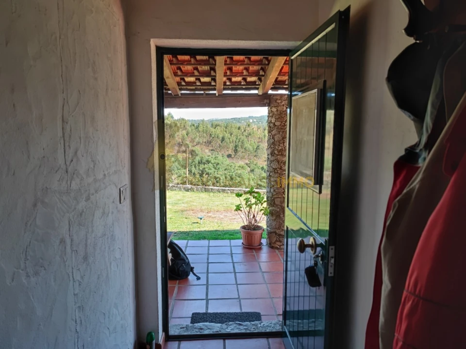 Quinta T2 para Venda em Serra e Junceira Foto 11