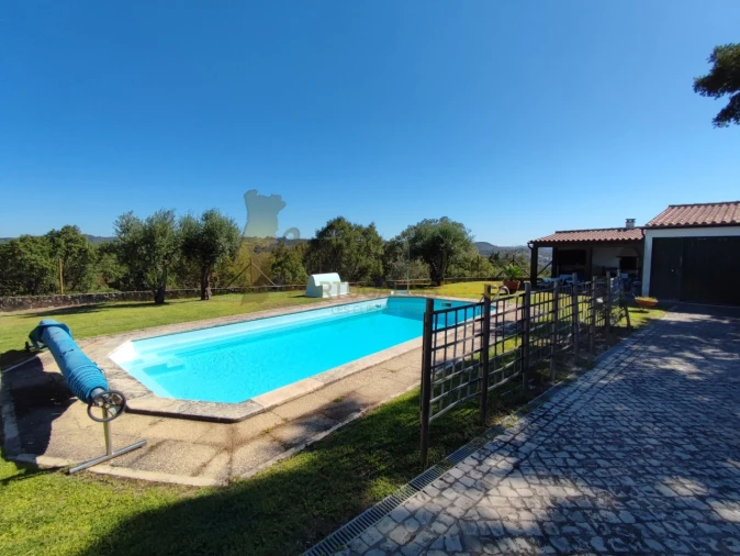 Quinta T2 para Venda em Serra e Junceira Foto 25