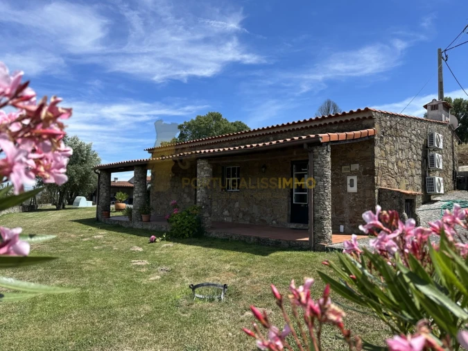 Quinta T2 para Venda em Serra e Junceira Foto 4