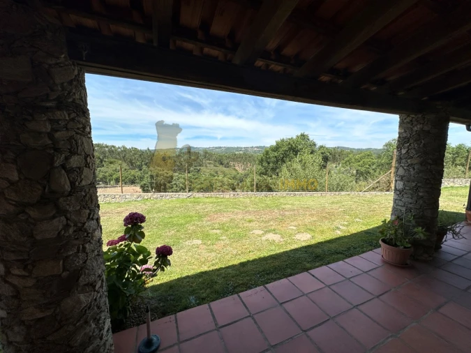 Quinta T2 para Venda em Serra e Junceira Foto 32