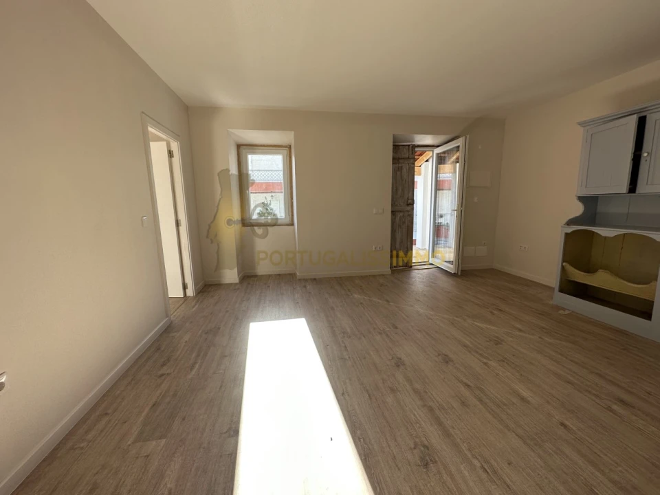 Moradia T3 para Venda em Além da Ribeira e Pedreira Foto 11