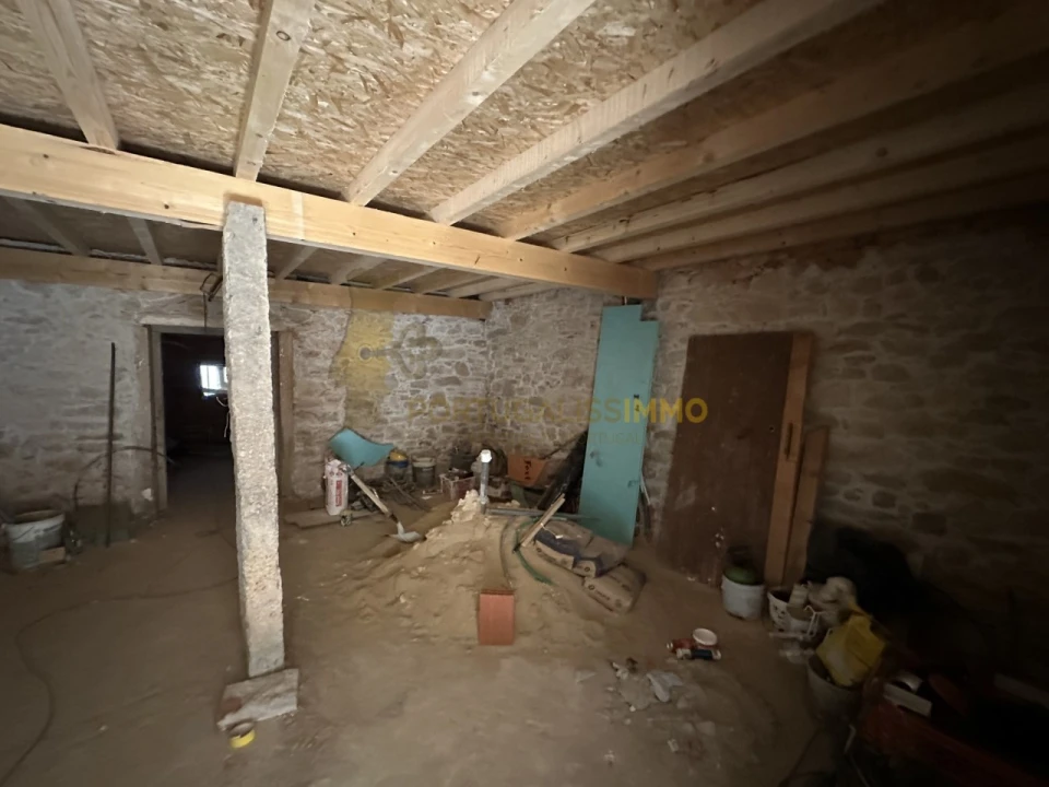 Moradia T3 para Venda em Além da Ribeira e Pedreira Foto 42