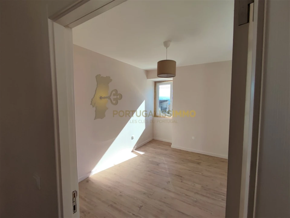 Moradia T3 para Venda em Além da Ribeira e Pedreira Foto 17