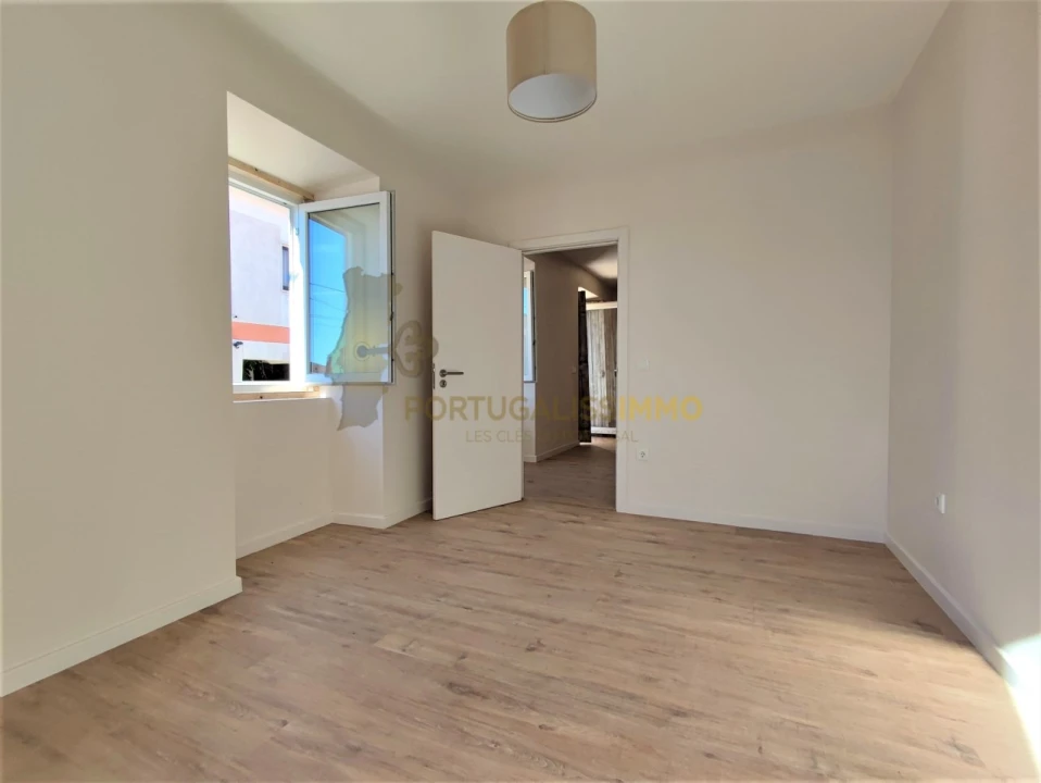 Moradia T3 para Venda em Além da Ribeira e Pedreira Foto 19