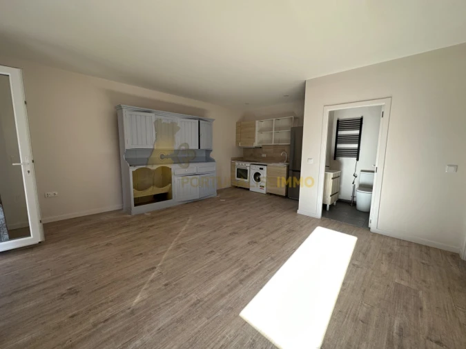 Moradia T3 para Venda em Além da Ribeira e Pedreira Foto 9