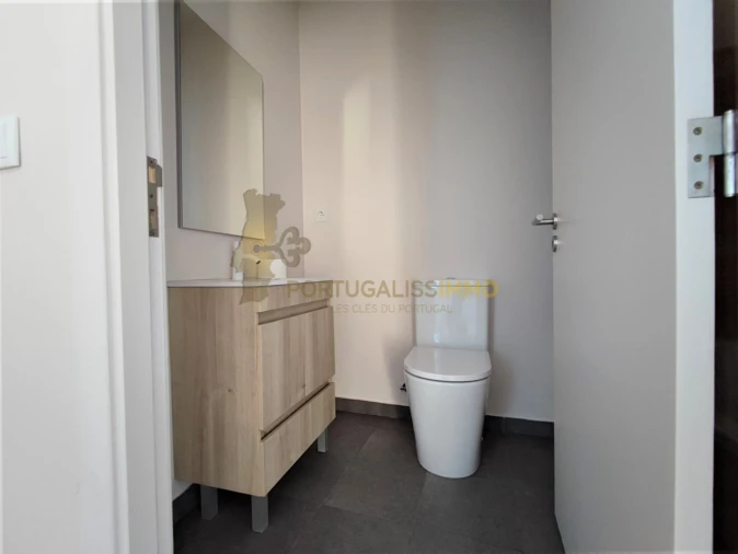 Moradia T3 para Venda em Além da Ribeira e Pedreira Foto 33