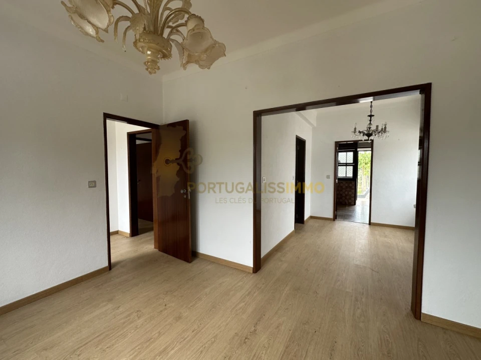 Moradia T3 para Venda em Chãos Foto 3