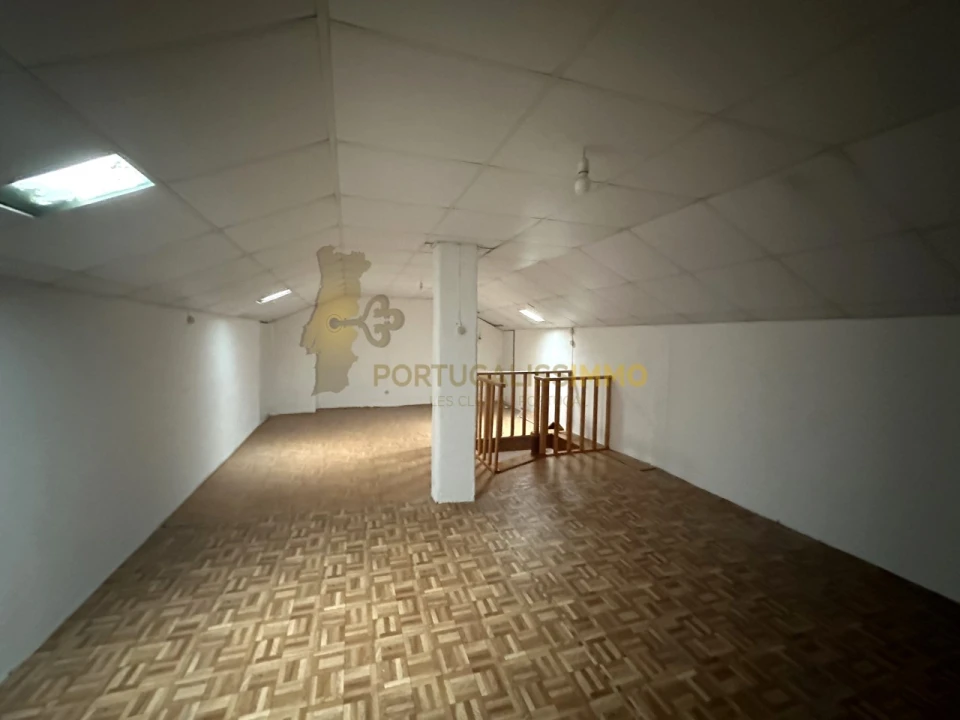 Moradia T3 para Venda em Chãos Foto 18