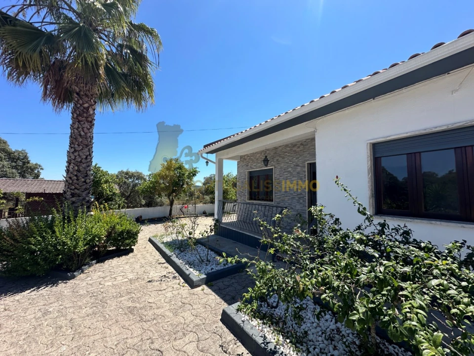 Moradia T3 para Venda em Chãos Foto 31