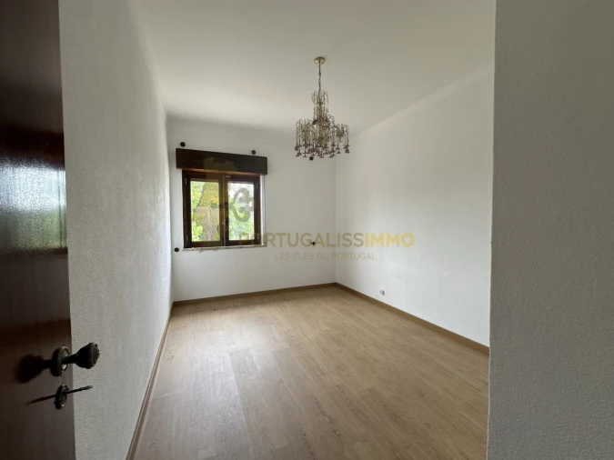 Moradia T3 para Venda em Chãos Foto 12