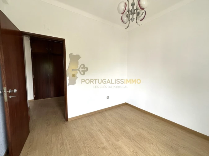 Moradia T3 para Venda em Chãos Foto 13