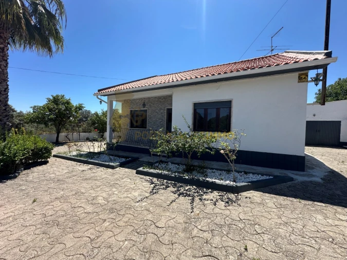 Moradia T3 para Venda em Chãos Foto 29