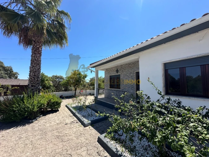 Moradia T3 para Venda em Chãos Foto 31