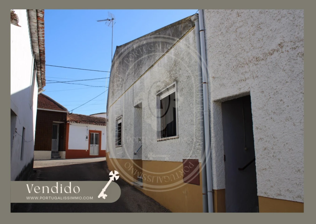 Moradia T2 para Venda em Asseiceira Foto 1